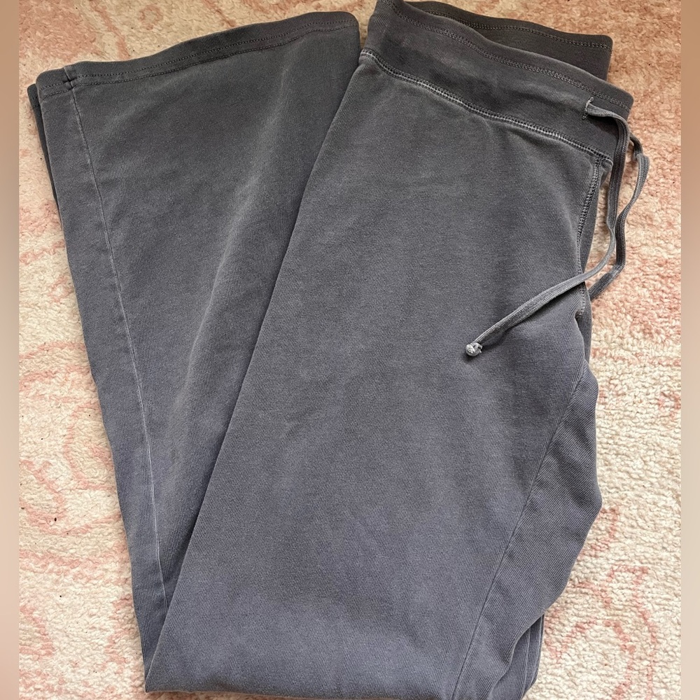Brandy Melville pants
